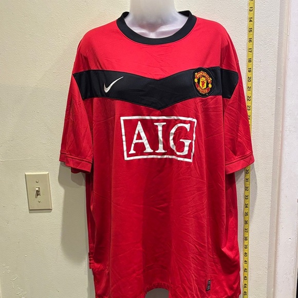 Nike Red and Black Men's Soccer Jersey - Picture 1 of 3